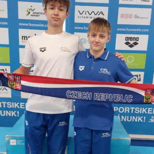 Student a Studnička výborně reprezentovali na mezinárodních plaveckých závodech v Budapešti