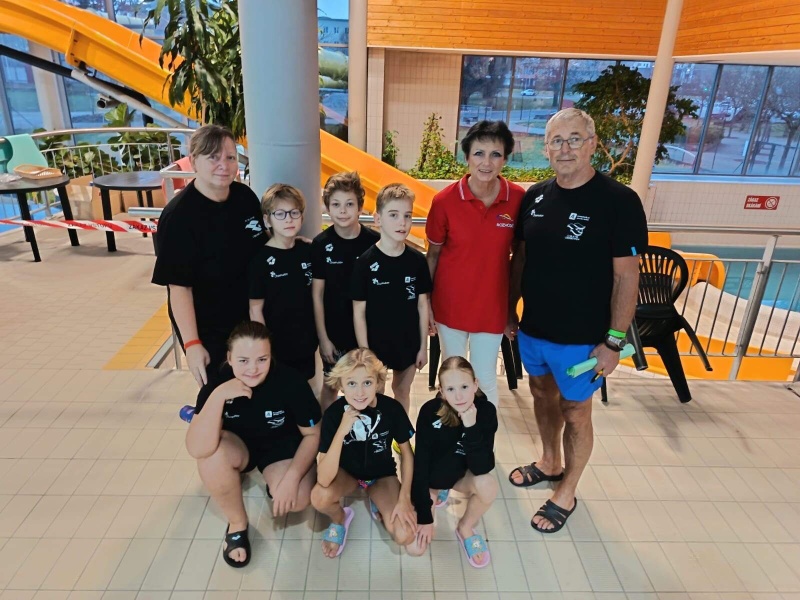 Úspěšná účast desetiletých plavců Slávie Chomutov na Zimním Poháru České republiky v České Lípě. Úspěšná účast desetiletých plavců Slávie Chomutov na Zimním Poháru České republiky v České Lípě.